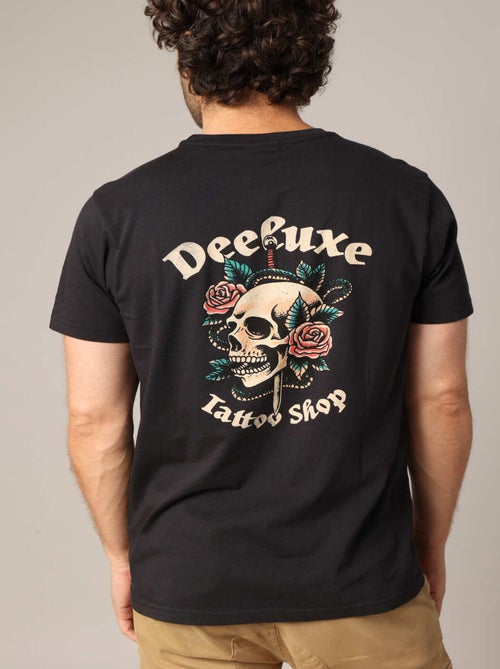 T-shirt en coton avec imprimé « Tattoo Shop » au dos et motif tête de mort sur le devant
 'Deeluxe' - Kiabi