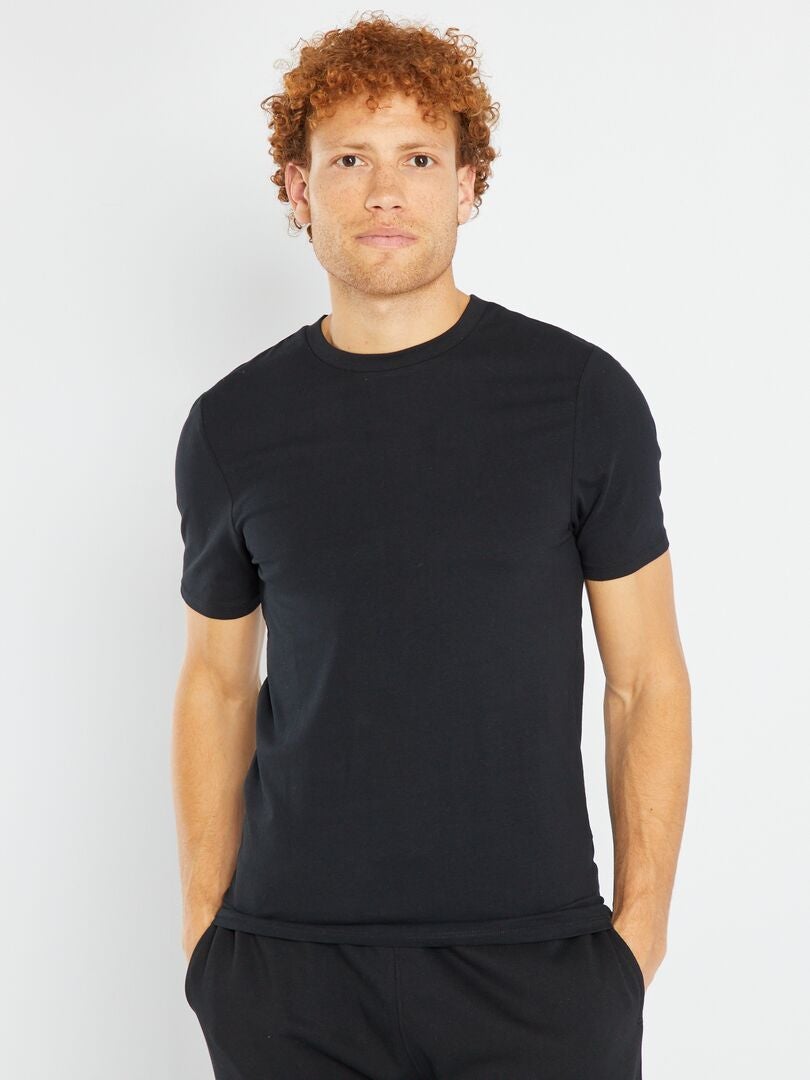 T-shirt uni à col rond - noir - Kiabi - 1.50€