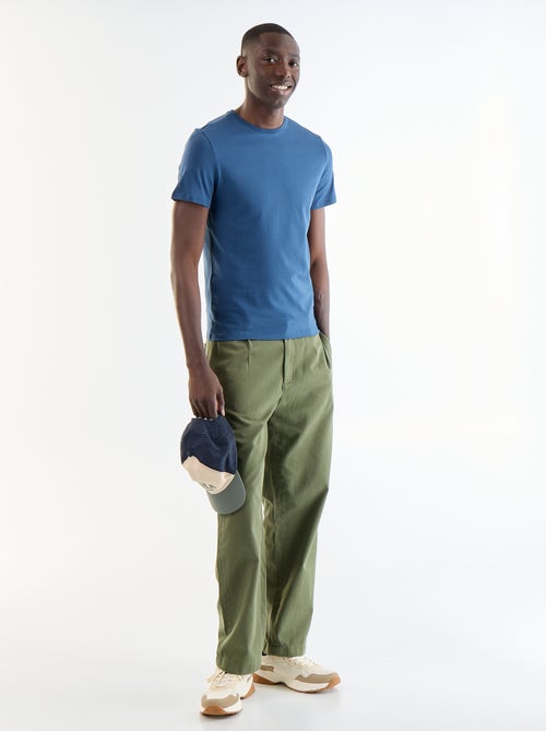 T-shirt en coton uni à col rond pour Homme - Kiabi T-shirt en coton uni à col rond pour Homme - Kiabi