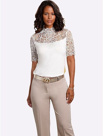 T shirt en dentelle florale à col montant et manches courtes - Taille standard - Witt