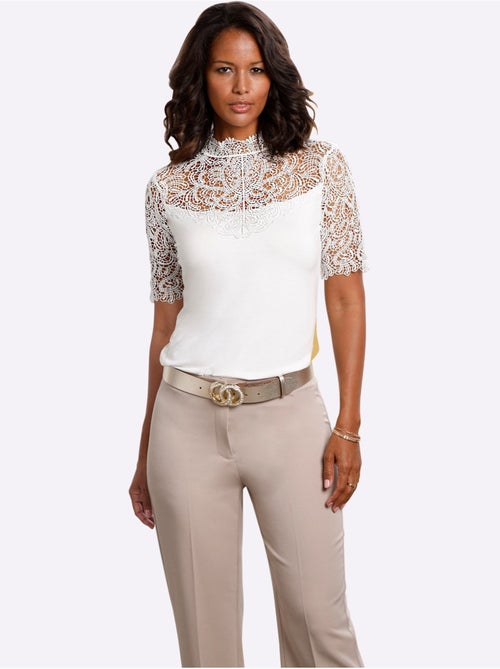 T shirt en dentelle florale à col montant et manches courtes - Taille standard - Witt - Kiabi
