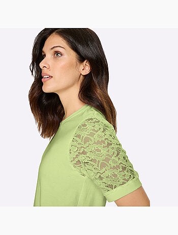 T-shirt En Dentelle Manches Bouffantes Discrètes - Taille Standard - Moda Vilona