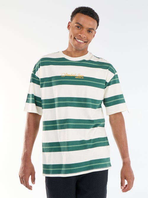 T-shirt en jersey à col rond pour homme avec motif fantaisie - Kiabi T-shirt en jersey à col rond pour homme avec motif fantaisie - Kiabi