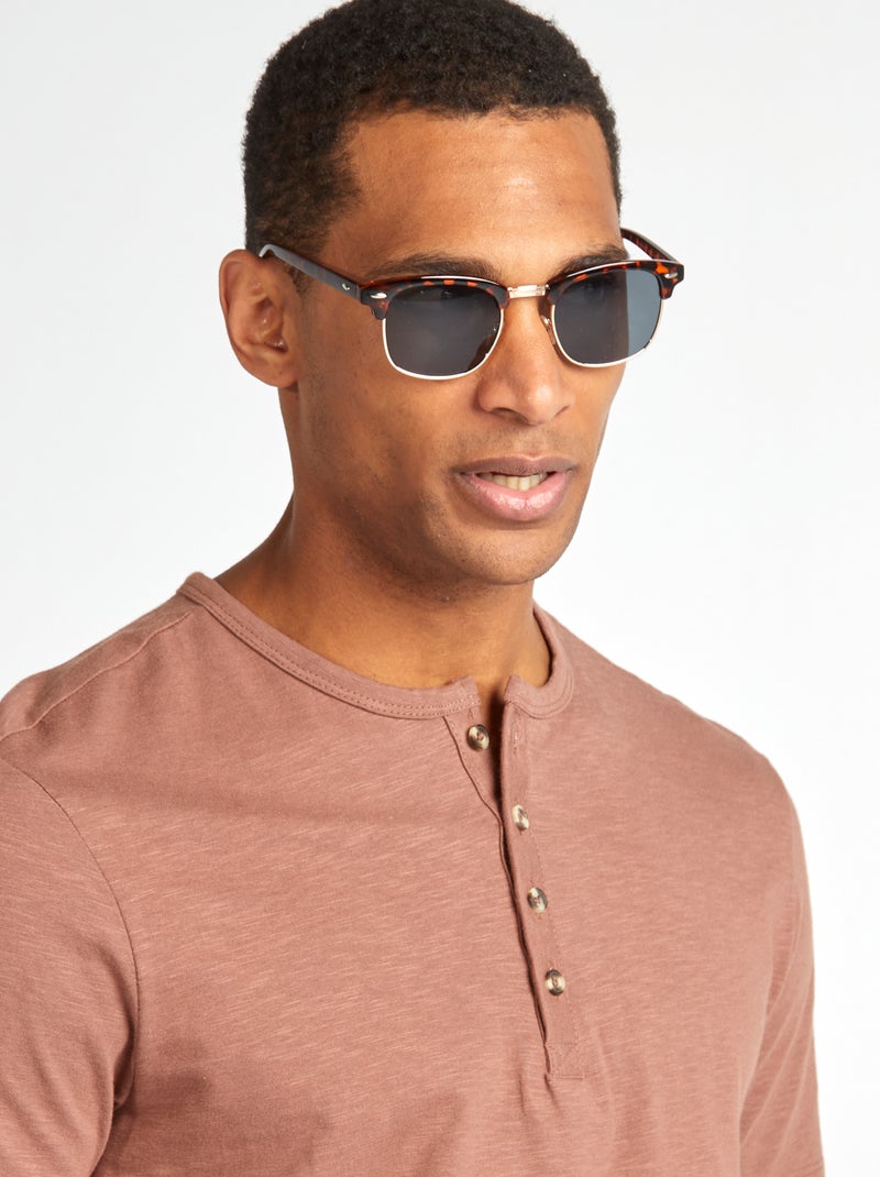 T-shirt en jersey avec col tunisien Marron - Kiabi