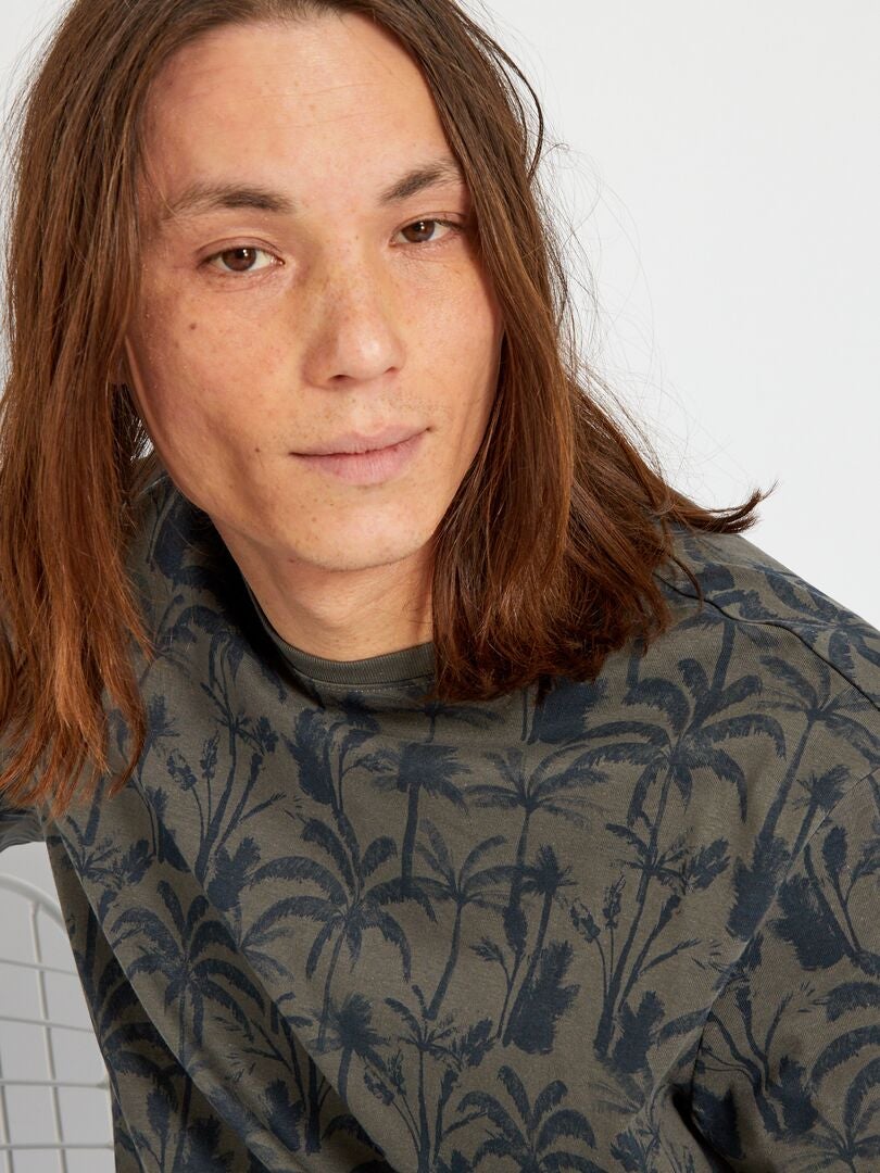 T-shirt en jersey avec imprimé Kaki 'palmiers' - Kiabi