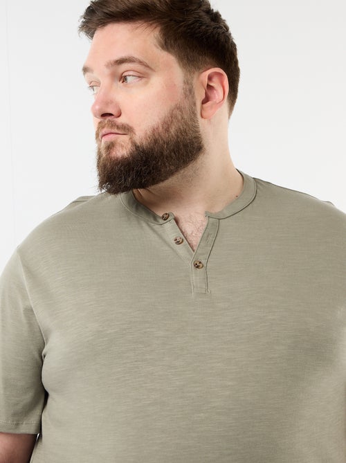 T-shirt en jersey col tunisien et manches courtes - Kiabi