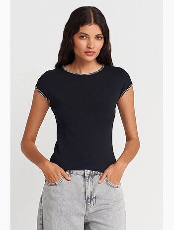 T-shirt en jersey de coton, coupe ajustée dilvin