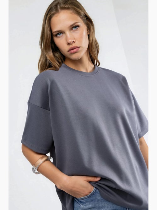 T-shirt en maille à col rond oversize hiccup - Kiabi T-shirt en maille à col rond oversize hiccup - Kiabi