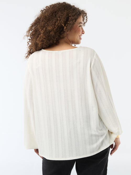 T-shirt en maille ajourée à manches courtes - Kiabi T-shirt en maille ajourée à manches courtes - Kiabi
