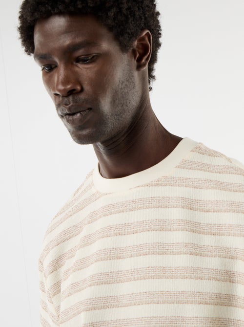 T-shirt en maille tricot à manches courtes - Kiabi T-shirt en maille tricot à manches courtes - Kiabi