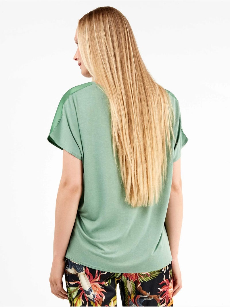 T-shirt en tissu satiné en tons framboise ou vert émeraude Bleu Vert - Kiabi