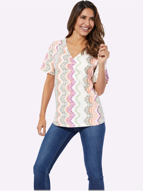 T-shirt en V à fronces et motifs graphiques modernes - Taille standard - Moda Vilona - Kiabi T-shirt en V à fronces et motifs graphiques modernes - Taille standard - Moda Vilona - Kiabi