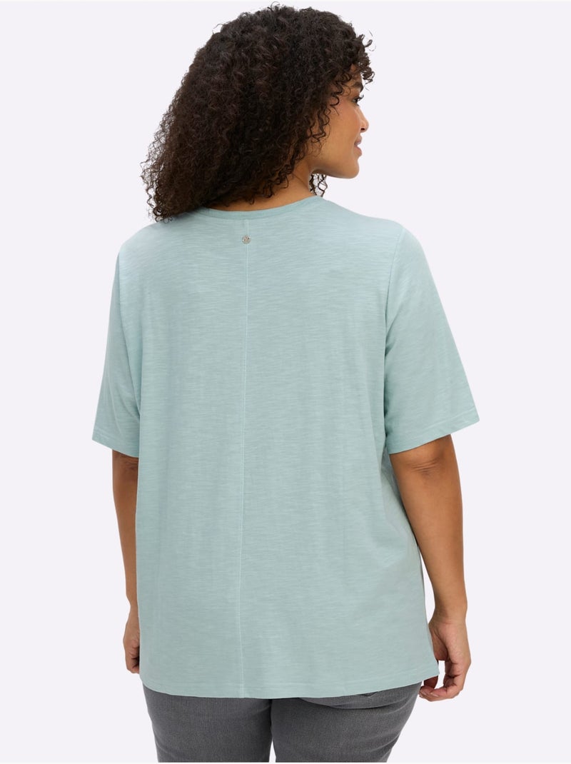 T-shirt En V Encolure En V Affinante - Taille Standard - Sheego Vert - Kiabi