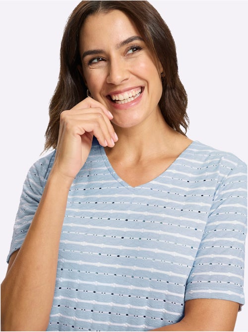 T-shirt En V Jacquard En Jersey Tendance - Taille Standard - Witt - Kiabi T-shirt En V Jacquard En Jersey Tendance - Taille Standard - Witt - Kiabi