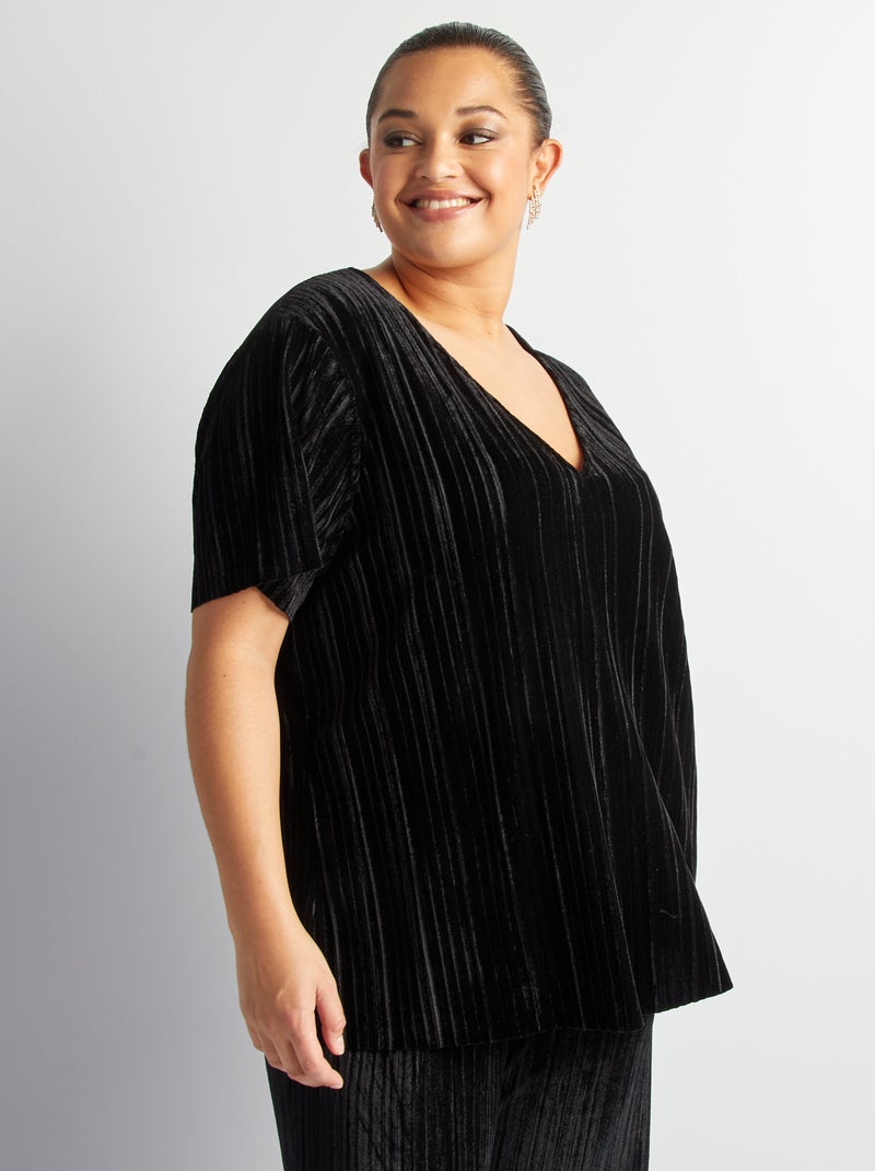 T-shirt en velours col V noir - Kiabi