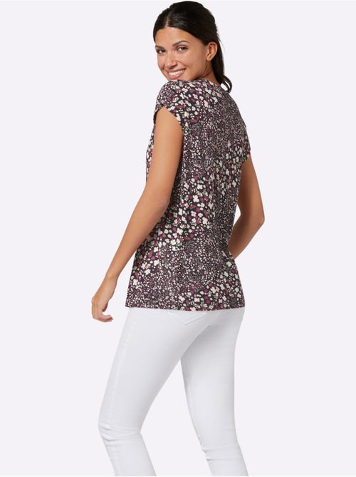 T-shirt en viscose avec col rond et motifs de fleurs - Taille standard - Moda Vilona - Kiabi T-shirt en viscose avec col rond et motifs de fleurs - Taille standard - Moda Vilona - Kiabi
