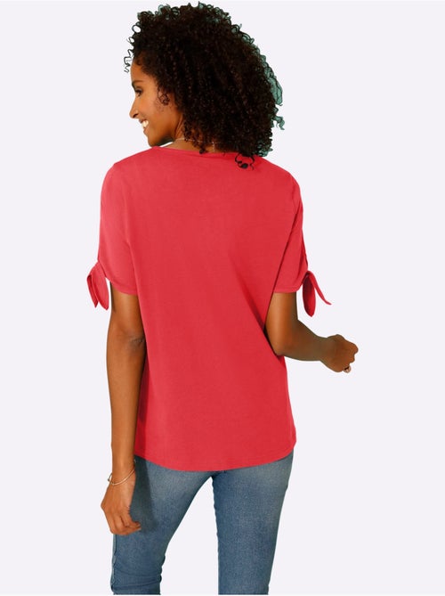 T-shirt estival à fente et manches légères à nouer - Taille standard - Moda Vilona - Kiabi T-shirt estival à fente et manches légères à nouer - Taille standard - Moda Vilona - Kiabi