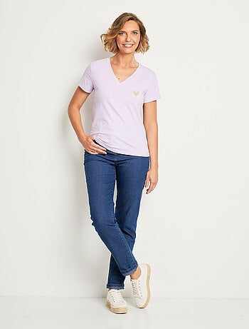 T-shirt extensible broderie poitrine