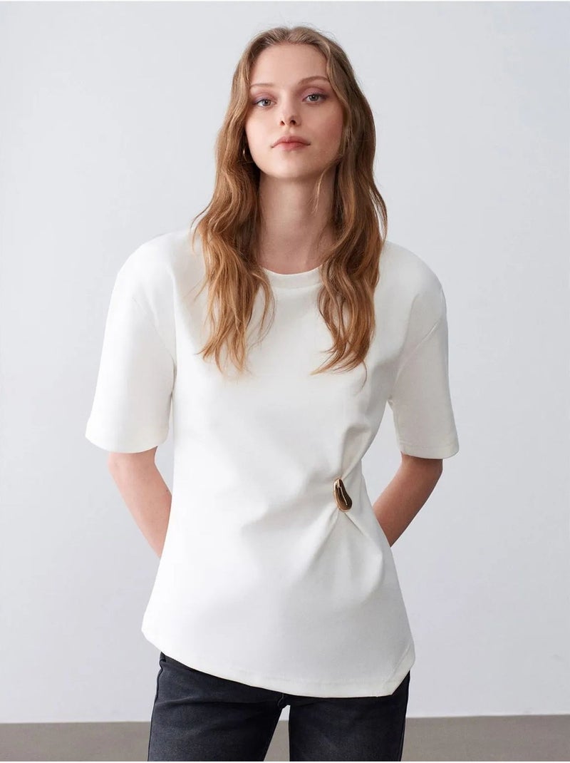 T-shirt femme à col rond et manches courtes dilvin Blanc cassé - Kiabi