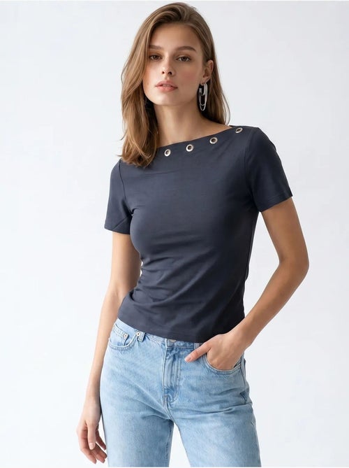 T-shirt femme ajusté à col bateau mixray - Kiabi T-shirt femme ajusté à col bateau mixray - Kiabi
