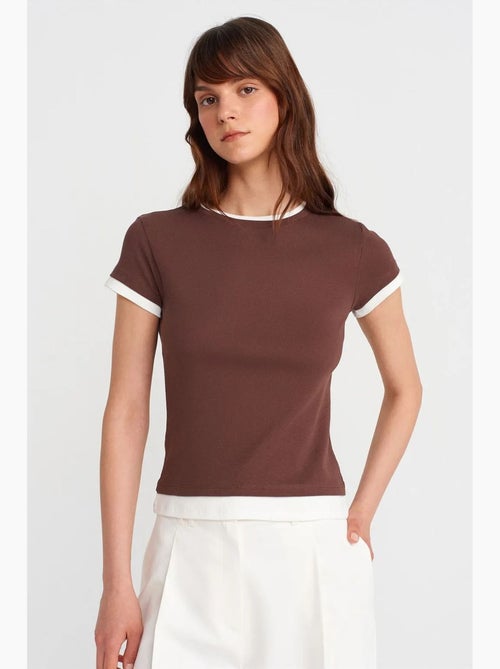 T-shirt femme ajusté en coton, col rond dilvin - Kiabi T-shirt femme ajusté en coton, col rond dilvin - Kiabi