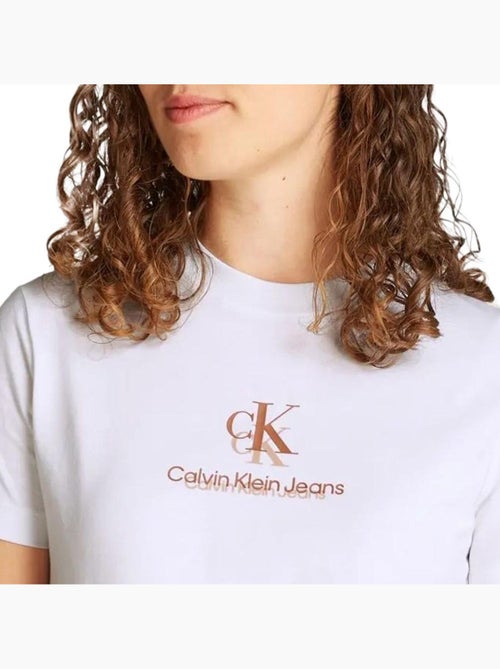 T-Shirt Femme Calvin Klein Jeans - Kiabi T-Shirt Femme Calvin Klein Jeans - Kiabi