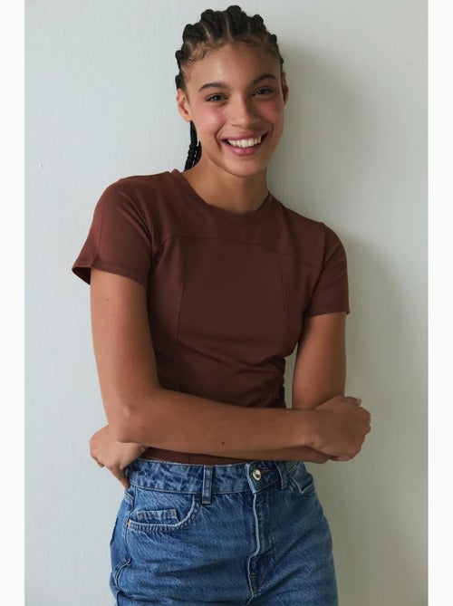T-shirt femme col rond coupe slim en modal penti - Kiabi T-shirt femme col rond coupe slim en modal penti - Kiabi