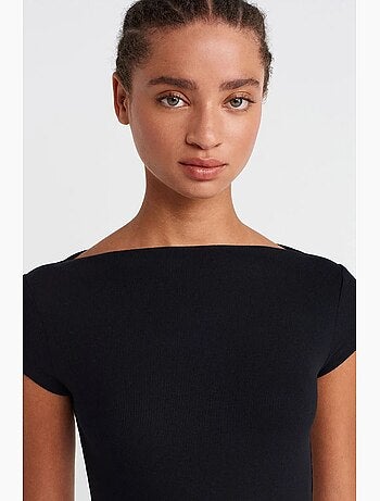 T-shirt femme côtelé à col bateau, coupe ajustée dilvin