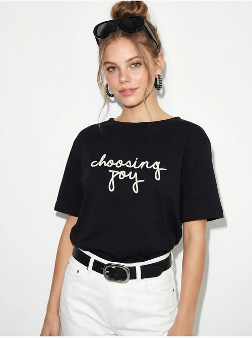 T-shirt femme en coton à col bateau et imprimé lucci - Kiabi T-shirt femme en coton à col bateau et imprimé lucci - Kiabi