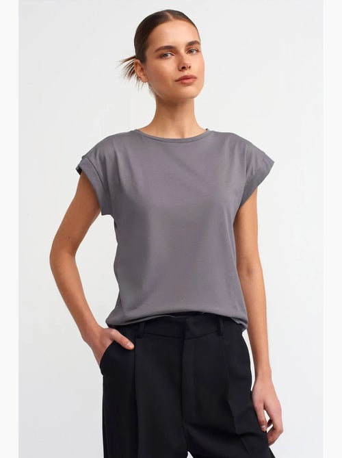 T-shirt femme en coton à col rond dilvin - Kiabi T-shirt femme en coton à col rond dilvin - Kiabi