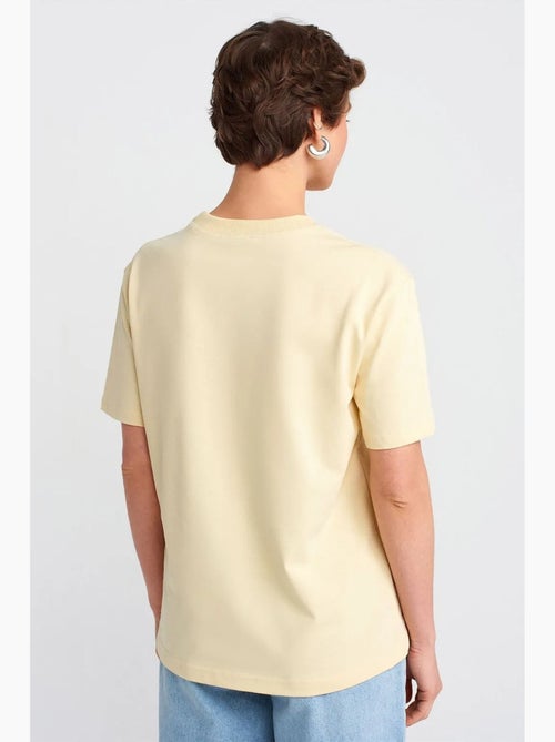 T-shirt femme en coton à col rond dilvin - Kiabi T-shirt femme en coton à col rond dilvin - Kiabi