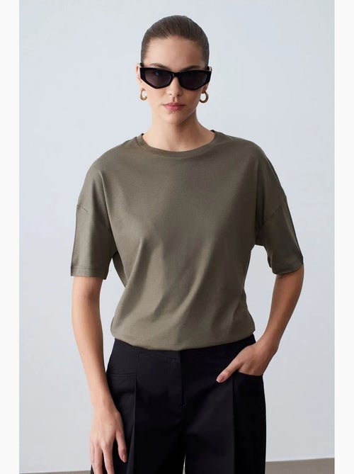 T-shirt femme en coton à col rond dilvin - Kiabi T-shirt femme en coton à col rond dilvin - Kiabi