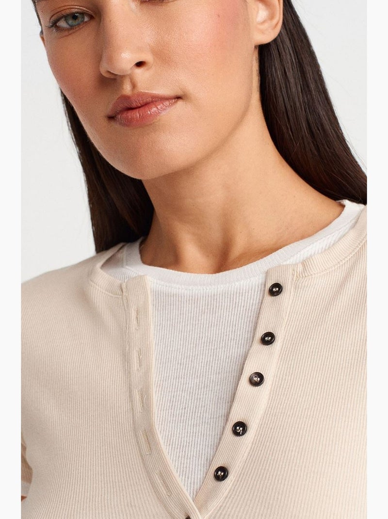 T-shirt femme en coton à col v et patte de boutonnage dilvin Beige argile - Kiabi