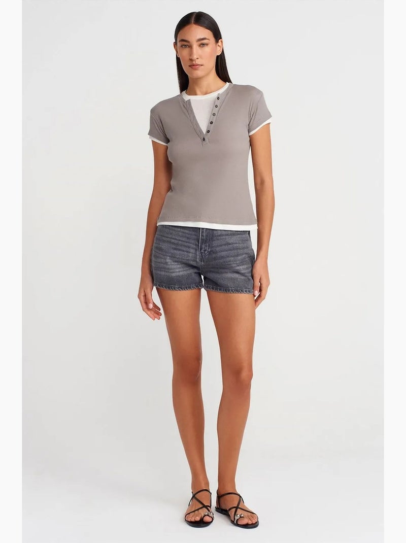 T-shirt femme en coton à col v et patte de boutonnage dilvin Gris - Kiabi