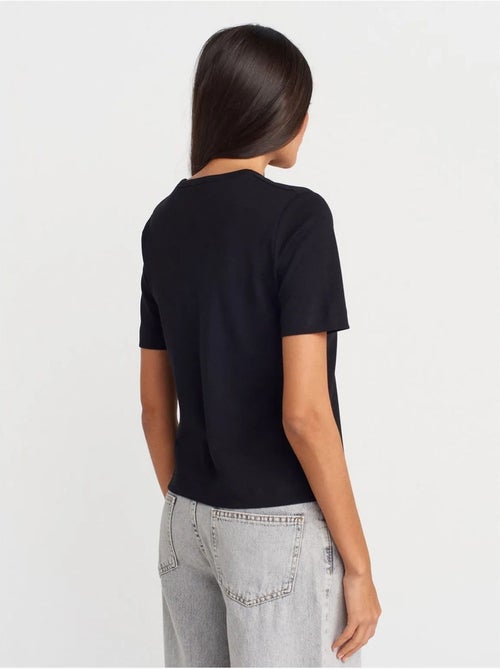 T-shirt femme en coton col v dilvin - Kiabi T-shirt femme en coton col v dilvin - Kiabi