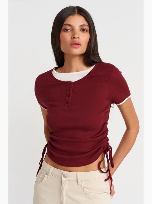 T-shirt femme en coton, coupe slim, col rond dilvin - Kiabi T-shirt femme en coton, coupe slim, col rond dilvin - Kiabi