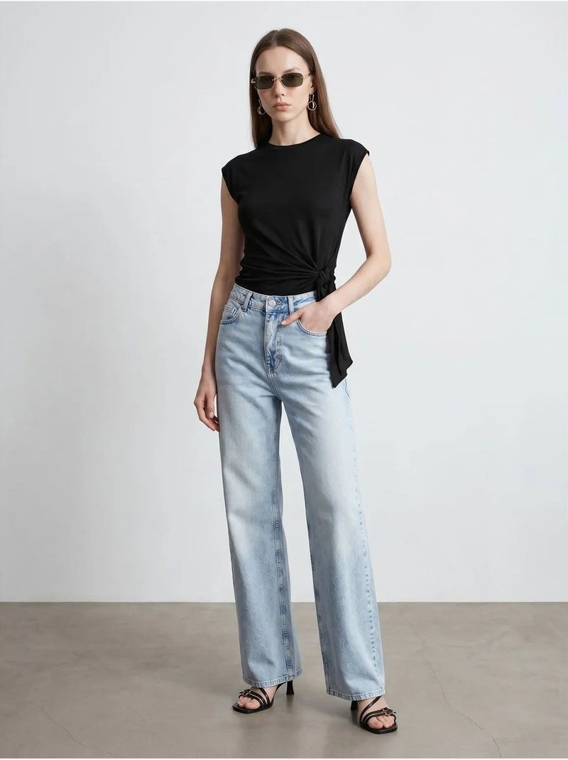 T-shirt femme en coton sans manches à col rond et lien Noir - Kiabi