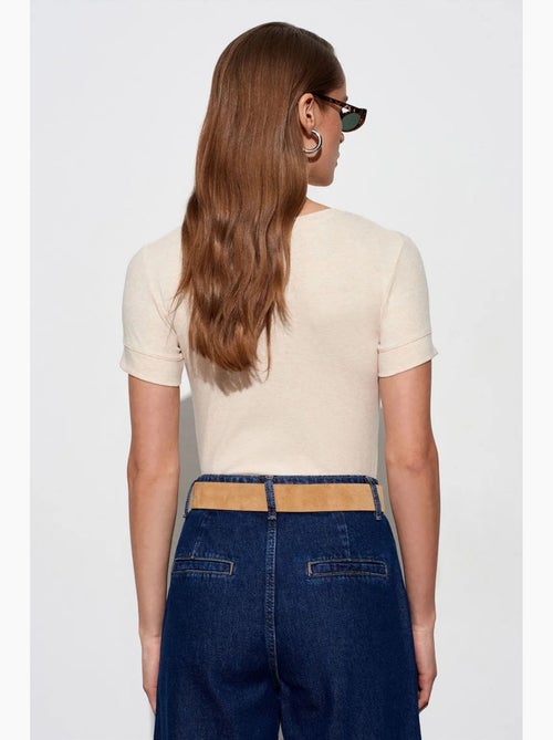 T-shirt femme slim à col rond dilvin - Kiabi T-shirt femme slim à col rond dilvin - Kiabi