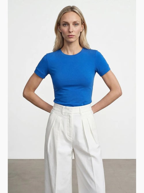 T-shirt femme slim à col rond dilvin - Kiabi T-shirt femme slim à col rond dilvin - Kiabi