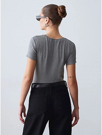 T-shirt femme slim à col rond dilvin