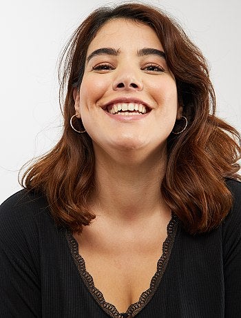 T-shirt finition dentelle - Kiabi