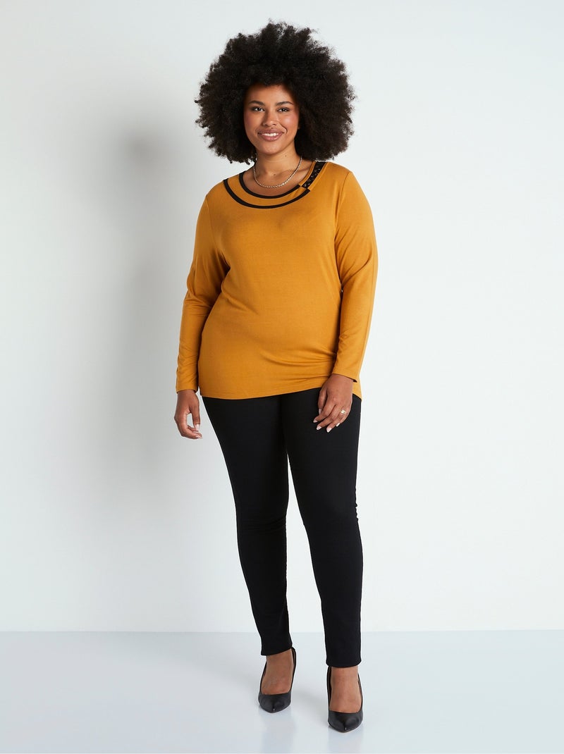T-shirt fluide col rond avec strass Jaune - Kiabi