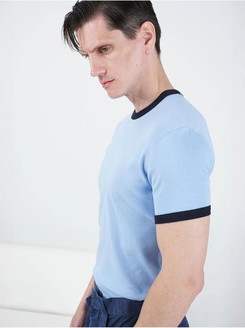 T-shirt giesto pour homme, col rond, color block avec bordure contrastée - Kiabi T-shirt giesto pour homme, col rond, color block avec bordure contrastée - Kiabi