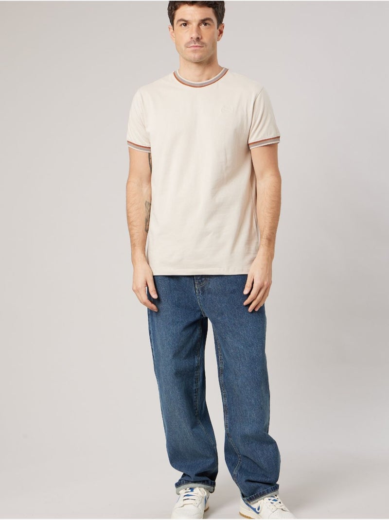 T-shirt homme en coton avec broderie poitrine 'deeluxe' Ecru - Kiabi