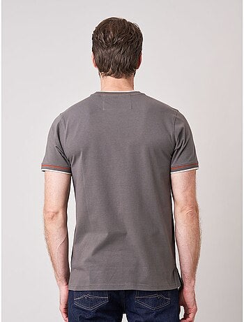 T-shirt homme en coton avec broderie poitrine 'deeluxe'