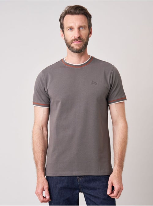 T-shirt homme en coton avec broderie poitrine 'deeluxe' - Kiabi