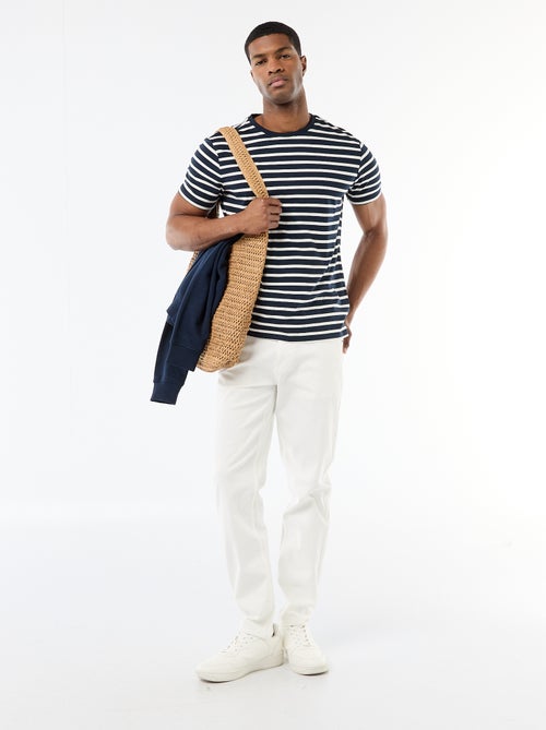 T-shirt homme en coton rayé à col rond - Kiabi T-shirt homme en coton rayé à col rond - Kiabi