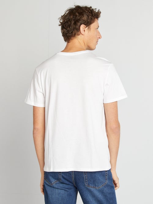 T-shirt homme uni en coton à col V - Kiabi T-shirt homme uni en coton à col V - Kiabi