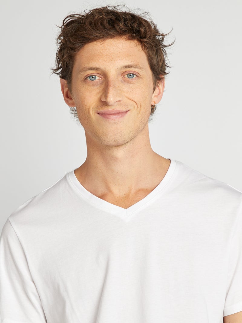 T-shirt homme uni en coton à col V Blanc - Kiabi
