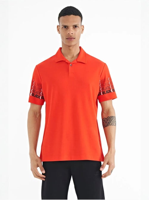 T-shirt imprimé à col polo tommy - Kiabi T-shirt imprimé à col polo tommy - Kiabi